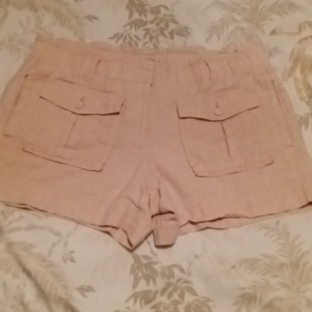 LOFT Women's Tan Shorts